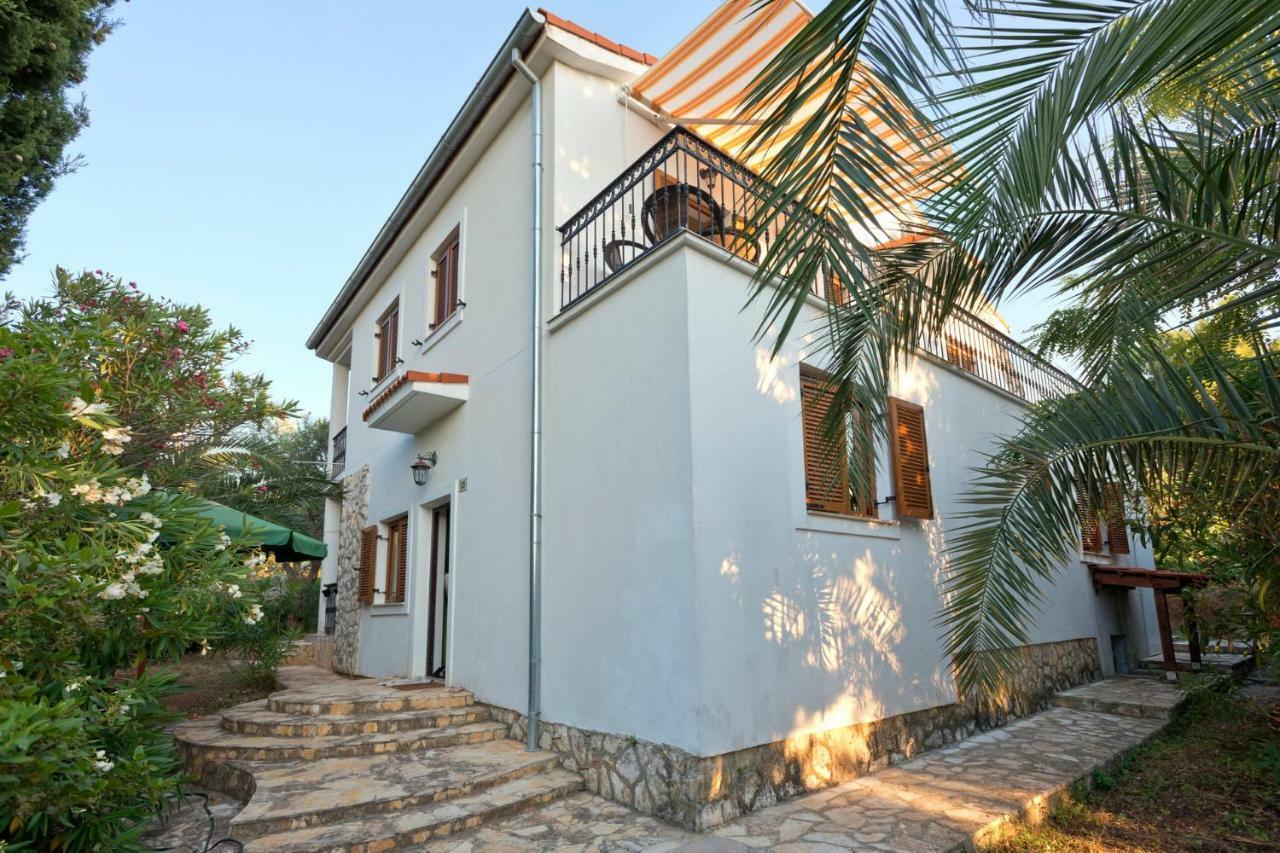 Apartmani Zlataric Stari Grad  Exterior foto