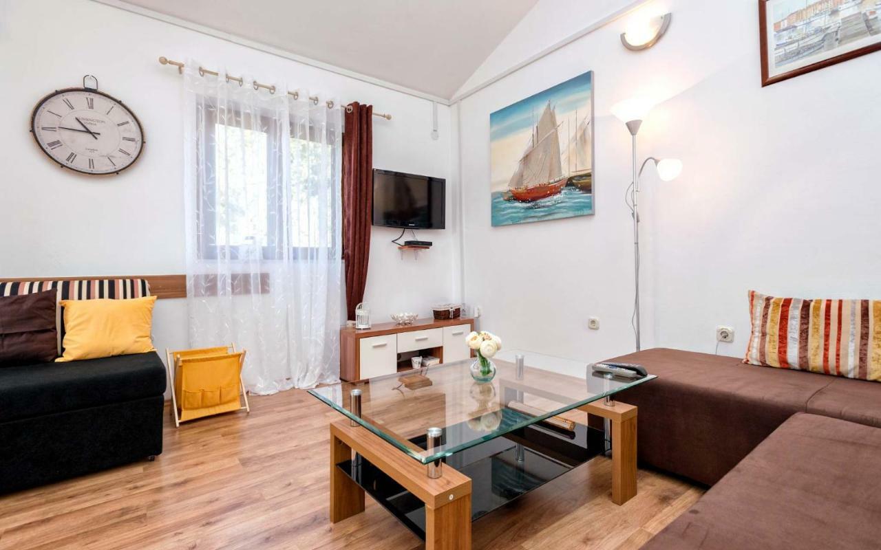 Apartmani Zlataric Stari Grad  Exterior foto